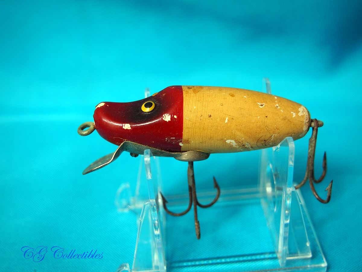 Vintage PawPaw river runt type wood fishing lure. GREAT