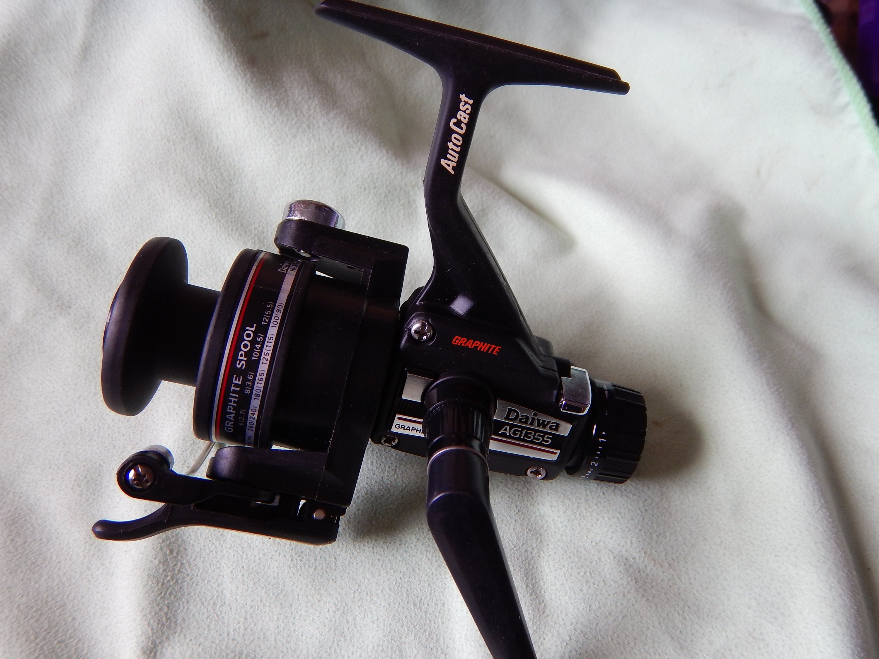 daiwa graphite reel