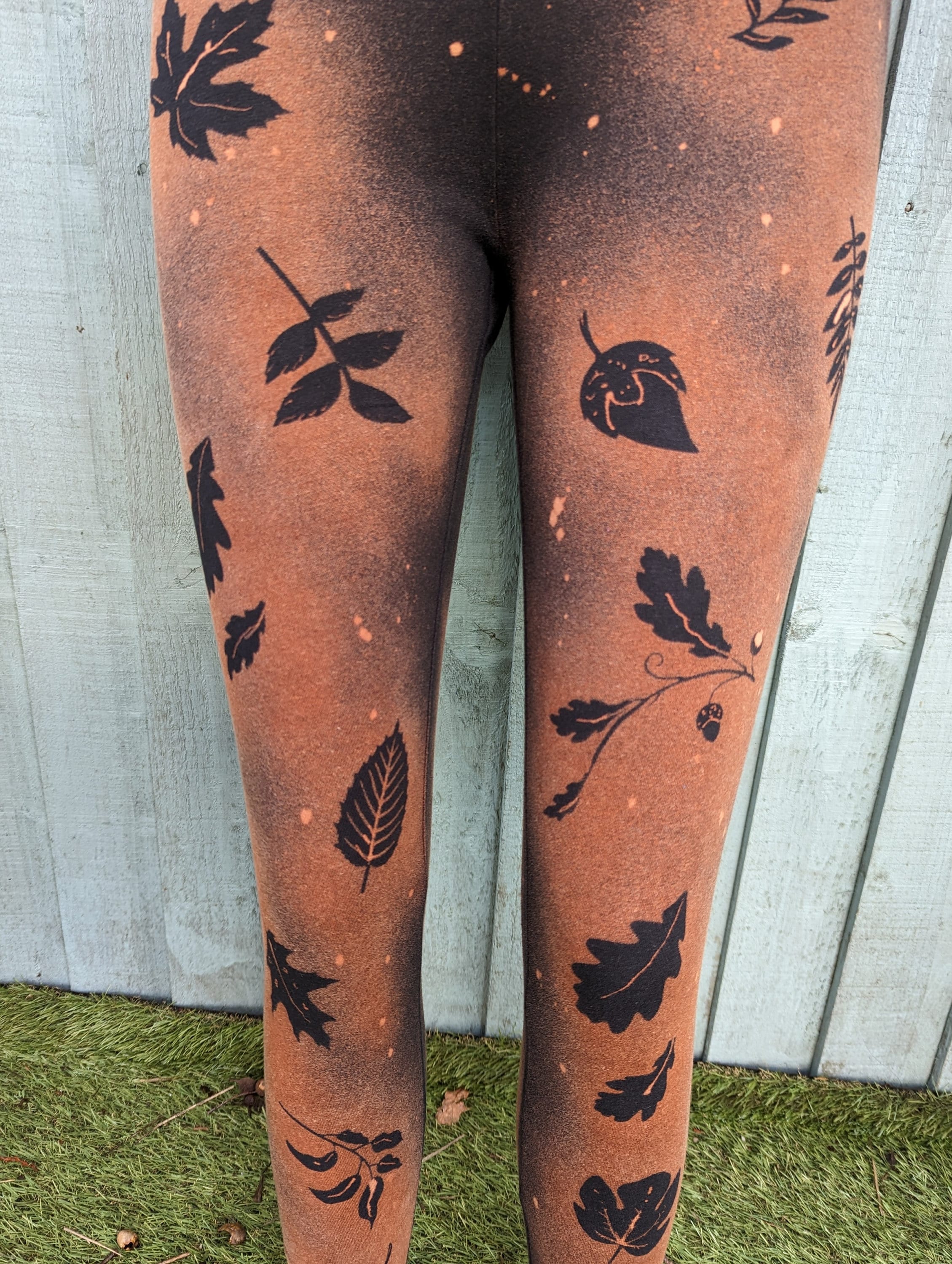 Bleach Hand Printed Women's Girls Leggings, Curvy Plus Size