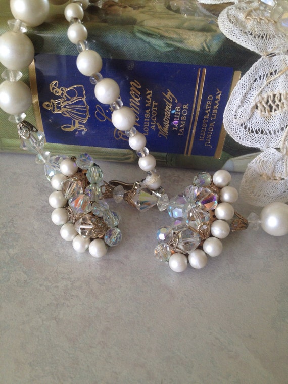 Jewelry Set, Elegant formal antique earring and necklace set, vintage jewelry set, Pearl necklace, pearl earrings, pearl jewelry set