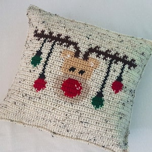 Reindeer Christmas Pillow Pattern image 1