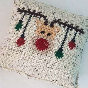 Reindeer Christmas Pillow Pattern image 2