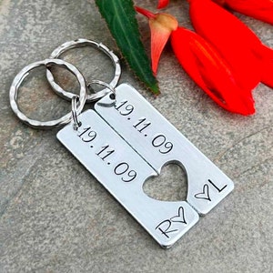 Couples Keyring, Personalised Special Date Gift, Relationship, Wedding, Anniversary, Valentine's Gift image 1