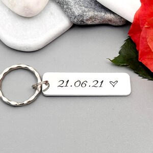 Couples Keyring, Personalised Special Date Keyring, Relationship Wedding Anniversary Valentine's Gift