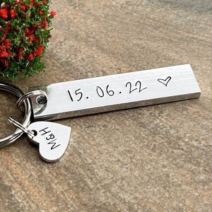 Couples Keyring, Personalised Special Date Keyring, Relationship Wedding Anniversary Valentine's Gift