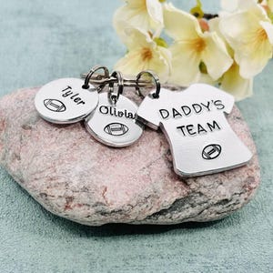 Daddy Gift, Daddy&#39;s Team, Personalised Rugby Player Keyring, Father&#39;s Day Gift