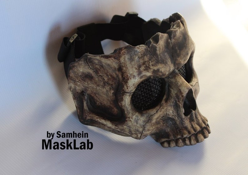 Skull half mask image 3