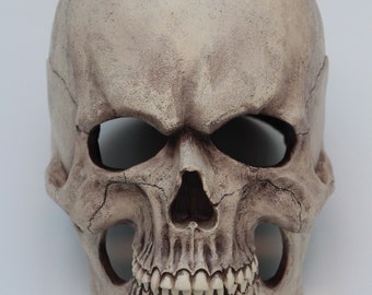 Full head angry skull mask with movable jaw