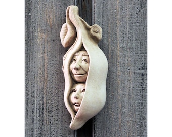 2 Peas in a Pod Art, Two Peas in a Pod Faces Sculpture, Peapod with Funny Faces,  2 Peas in a Pod Anniversary Gift, Valentine&#39;s Day Gift