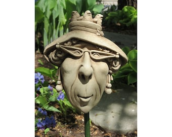 Birdwatcher Grandma Plaque, Grandma Face, Birdwatcher Wall Decor, Bird Lover Garden Art, Bird Watcher Gift, Grandma Nature Bird Sculpture