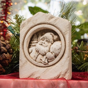 St. Nick Home and Garden Decor, Stone Santa Art Home Decor, Santa Claus Christmas Gift, Christmas Wall Decor, Santa Claus Gift Figurine