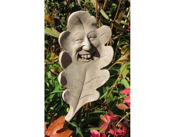 Leaf Face Stone, Whimsical Leaf Face Plaque, Garden Gift, Smiling Leaf Face Sculpture, Smiling Leaf Wall Art, Grinning Leaf Decor, Green Man