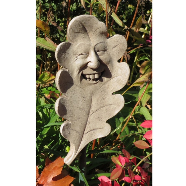 Leaf Face Stone, Whimsical Leaf Face Plaque, Garden Gift, Smiling Leaf Face Sculpture, Smiling Leaf Wall Art, Grinning Leaf Decor, Green Man