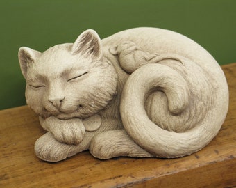 Napping Cat and Mouse Statue for Home & Garden, Cute Cat and Mouse Stone Sculpture, Cat and Mouse Art, Napping Cat Art
