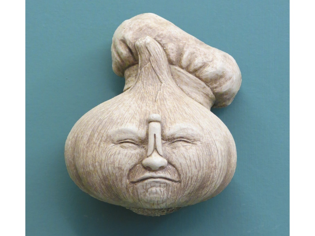 Garlic Bulbs Stone Sculpture, Garlic Bulb With Funny Face Clothespin