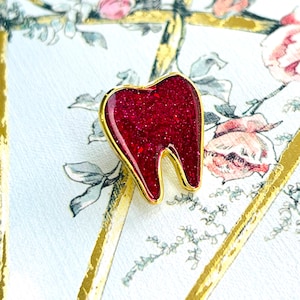 Tooth pin, dental gift, dental pin, Dental Nurse Gift, Dentist Gift, Dental Hygienist Gift, dental idea Graduation, female dentist gift