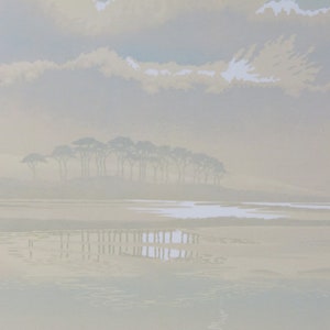 Turn of the Tide-wenskaart: rivierotter, hoog water, boomsilhouetten, sereen, Budleigh Salterton, Devon