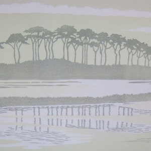 Tarjeta de felicitación de tranquilidad: siluetas de árboles, río Otter, Budleigh Salterton, Devon