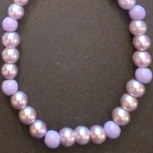 Krebsfarbene Armbänder