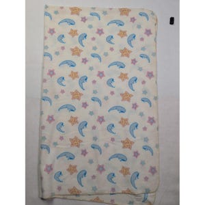 Stitch Home Baby Blanket Moons Stars Fleece Celestial White Blue Pink Yellow Bild 7