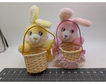 Cesta de conejito de peluche de Pascua Cuddle Wit, lote de 2 animales de peluche