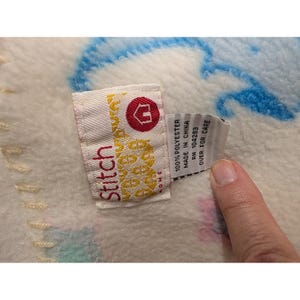 Stitch Home Baby Blanket Moons Stars Fleece Celestial White Blue Pink Yellow Bild 3