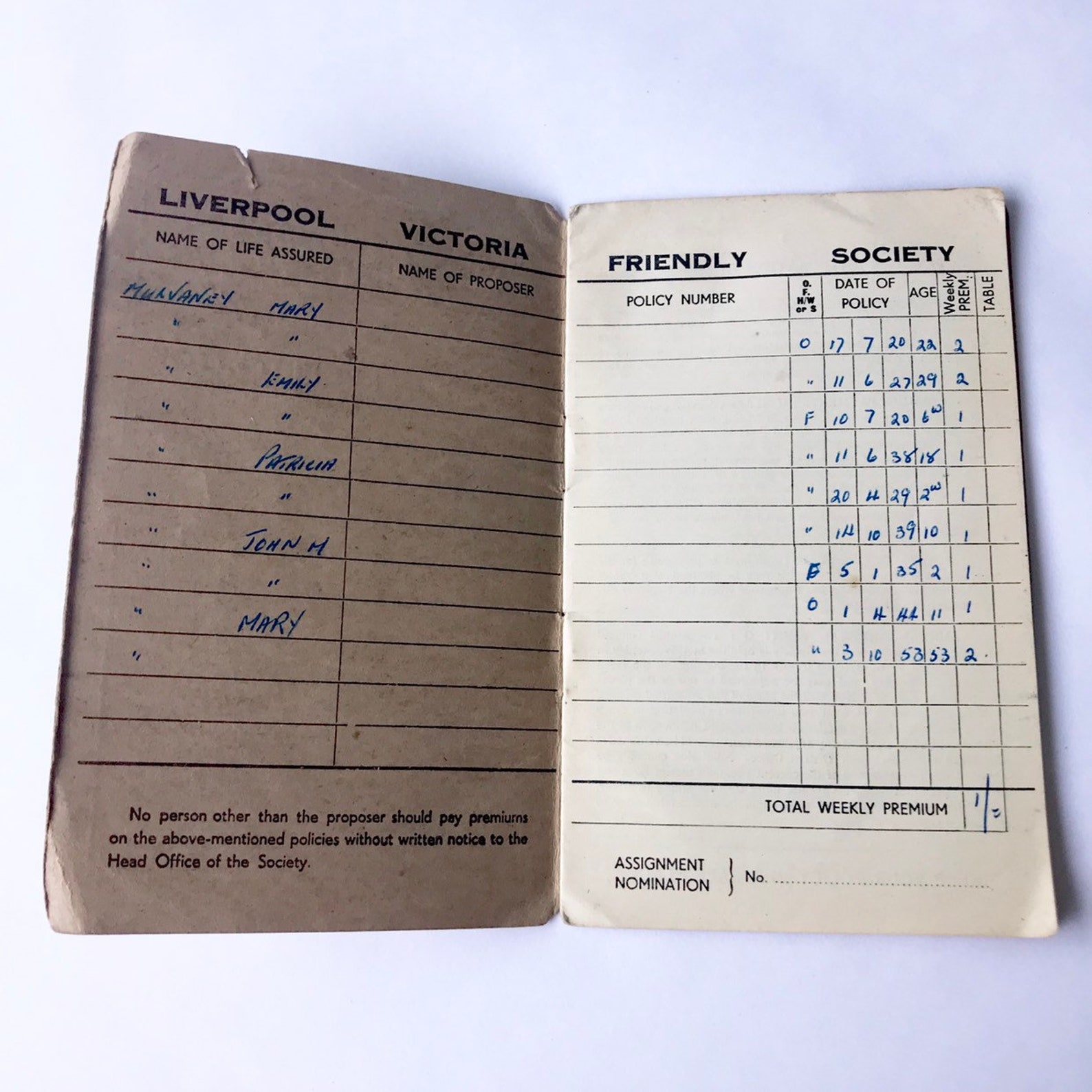 Liverpool Victoria Insurance Book // livre de réception Etsy