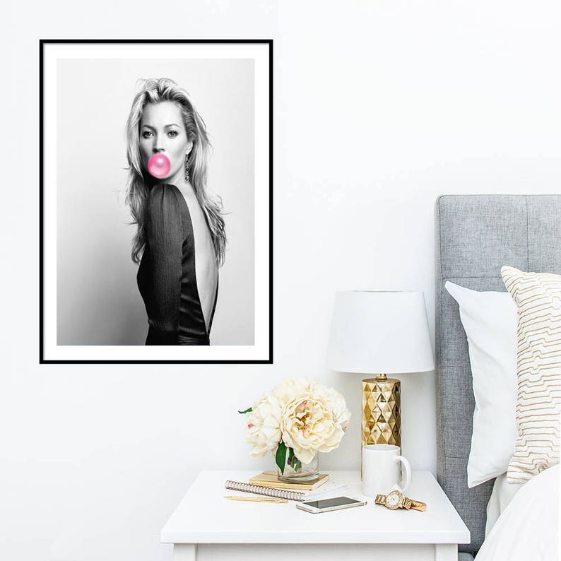 Kate Moss print, Kate moss bubble gum wall art,fashion print, make up print, bubble gum print, powder room, supreme celebrities, black&white image 6