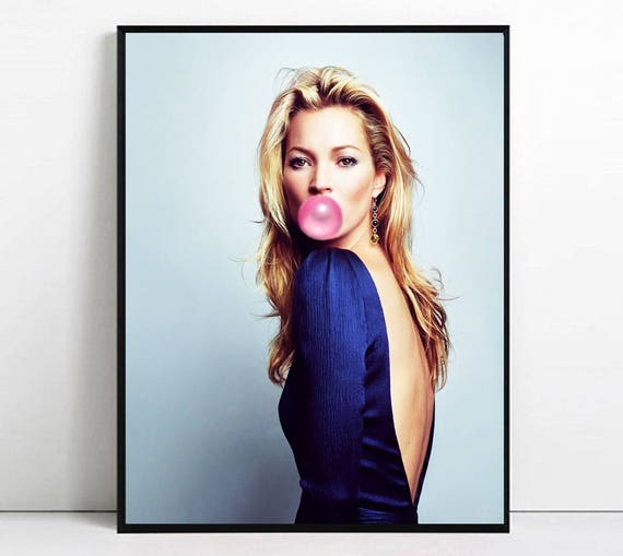 Kate Moss Bubble Gum Print, Fashion Model Wall Art (digital