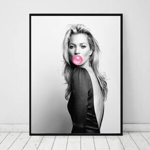 Kate Moss print, Kate moss bubble gum wall art,fashion print, make up print, bubble gum print, powder room, supreme celebrities, black&white image 2