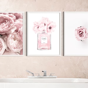 Póster de perfume rosa, arte de pared de peonías, conjunto rosa ruborizado, rosa rosa imprimible, arte de guardería, paredes de dormitorio, decoración de tocador, descarga de moda