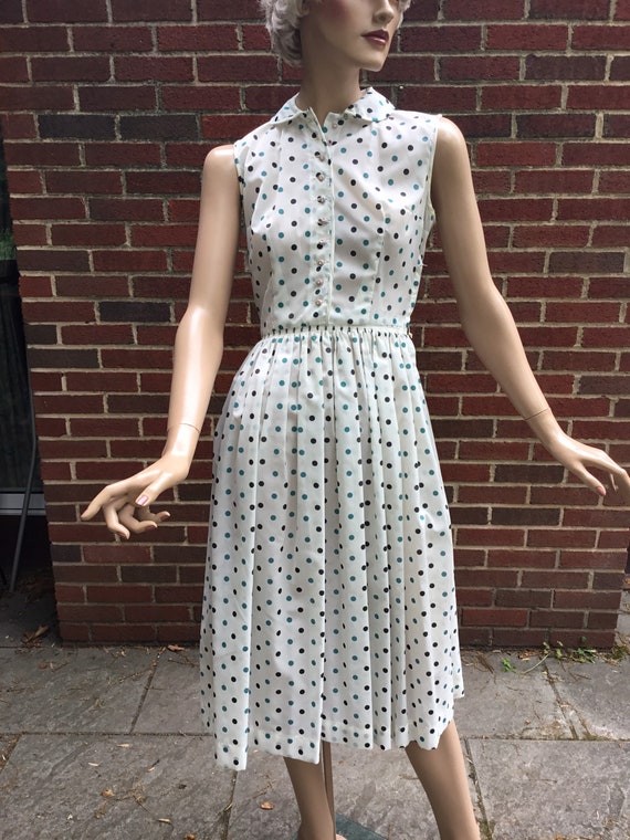 Sleeveless polkadot dress