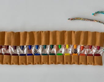 Solstice-krijtkrijt met 16 vakken. Waldorf- en montessorikleurpotlood voor Stockmar- of Filana-kleurpotloden. Handgemaakt in de VS.