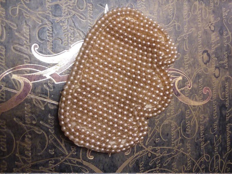 Beaded Pearl Coin Purse