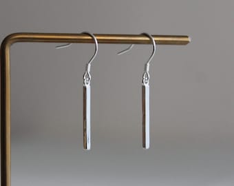 Pendientes pequeños de barra de plata de primera ley Pendientes geométricos contemporáneos Pendientes minimalistas Regalo