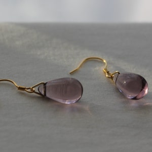 Light plum purple teardrop earrings Minimal Classic earrings Gift image 5