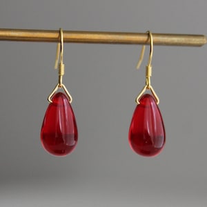 Red teardrop glass beads earrings Nausicaa style earrings Minimal classic earrings Gift for her