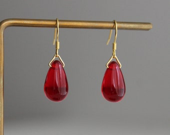 Red teardrop glass beads earrings Nausicaa style earrings Minimal classic earrings Gift for her