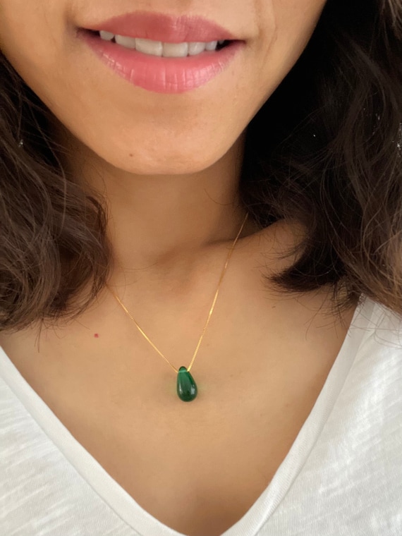 Green teardrop best sale necklace