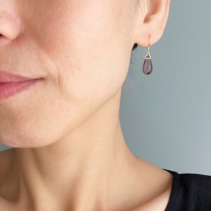 Light plum purple teardrop earrings Minimal Classic earrings Gift image 3