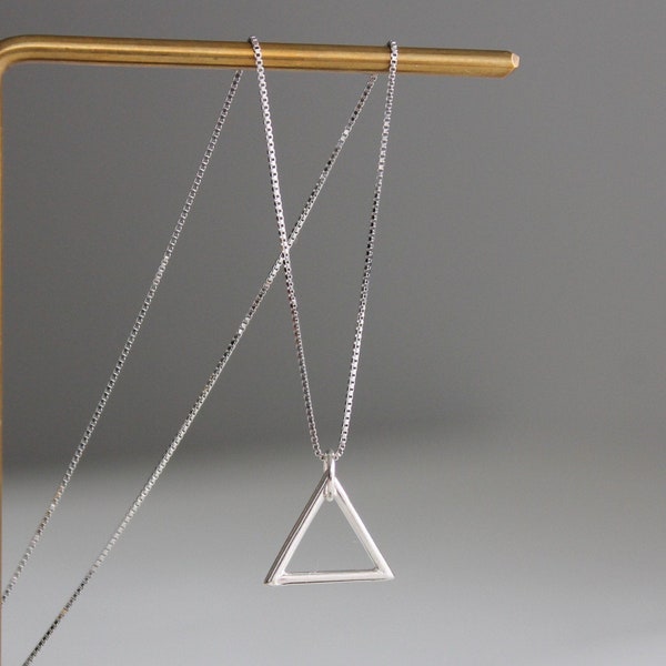 Collier en argent sterling avec pendentif triangle Collier géométrique minimaliste Cadeau