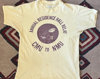 Vintage 1976 CMU Relay Run T-Shirt - Mayo Spruce Crewneck