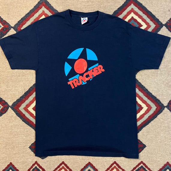 1990s Tracker Trucks Skateboard T-shirt | Vintage Mens Large