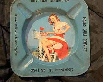 Vintage Pin Up Girl Tin Metal Ashtray | Hale’s Gulf Service Gas Station Car Repair Detroit Michigan Advertising