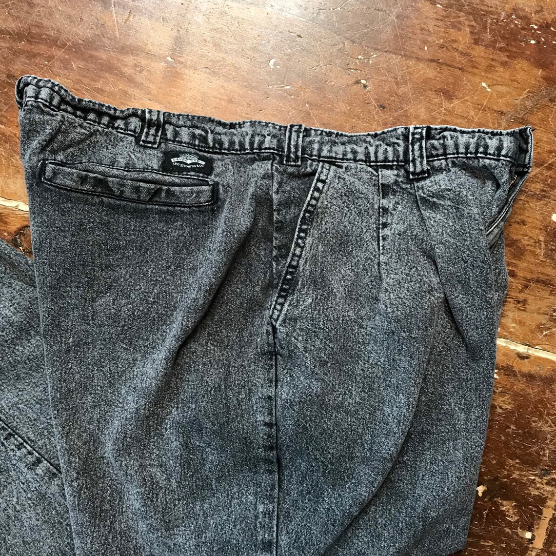 levis black cords