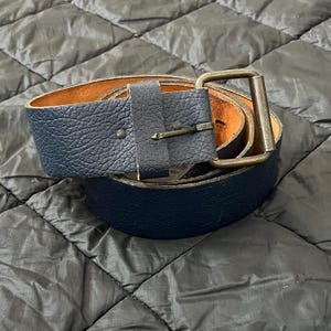 1970s Split Cowhide Blue Leather Belt | Vintage Mens 36-38  display picture 3