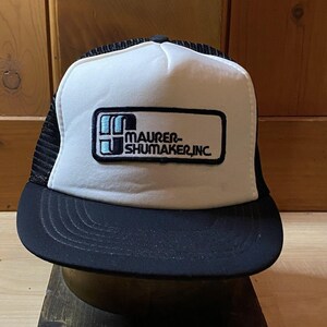 Boné Vintage Maurer Shumaker SnapBack Trucker | Boné de malha adulto