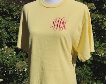 Camiseta con monograma bordado - Camiseta personalizada teñida con pigmentos