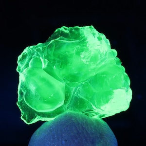 Hyalite Opal specimens from San Luis Potosí, Mexico | Opal A-N / Opal-AN specimens | Fluorescent Minerals | UK Shop Bild 1