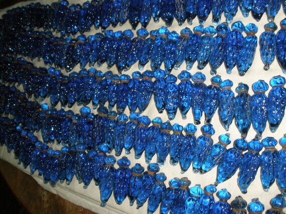 Lot Of 200 Antique Blue G Leaves Glass For Chandelier Lot Of 200 Antique Blue G Leaves Glass For Chandelier Parts